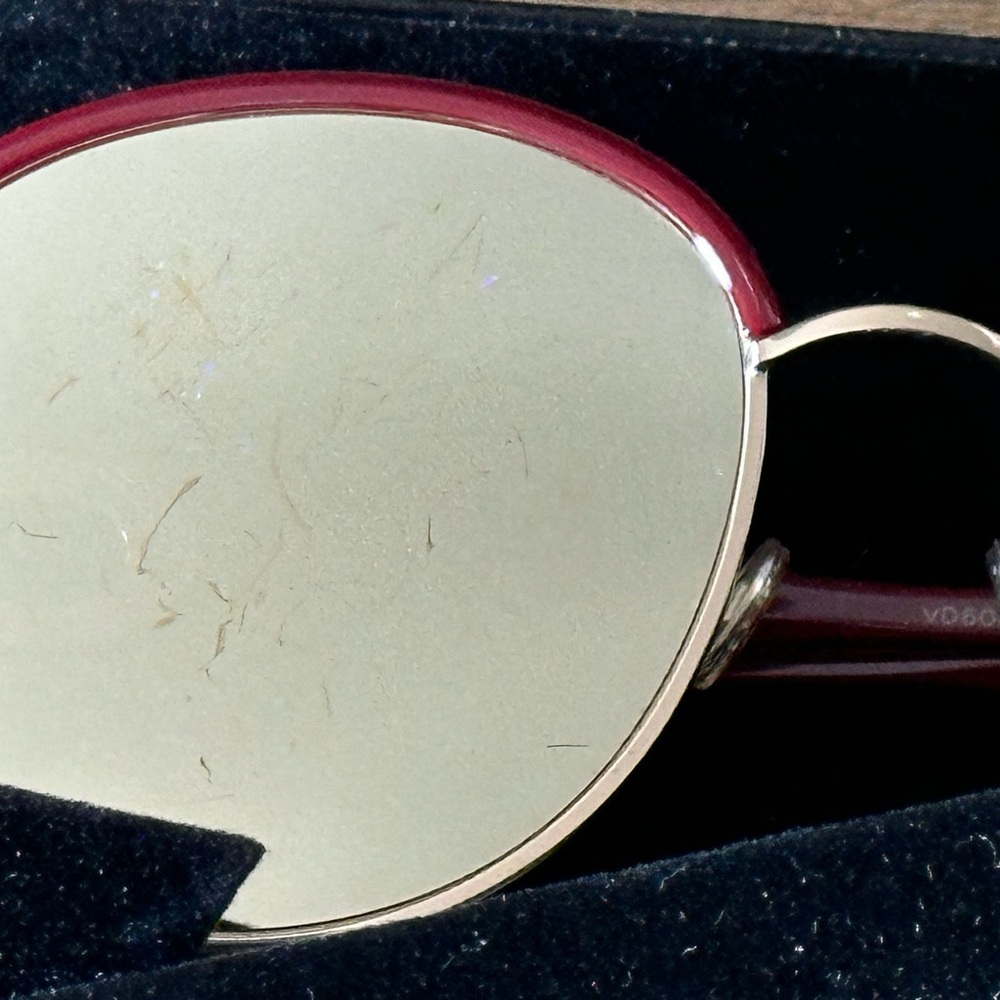 Christian Dior Sunglasses with case. - Picture 8 of 9